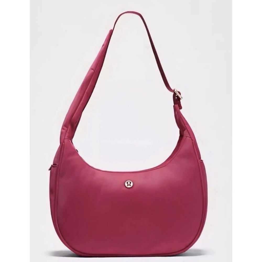 NEW lululemon City Essentials Shoulder Bag 4L- Berry Rumble